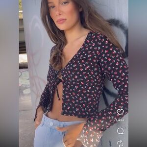 Rolla's Maggie Top Alpine Floral Tie CropTop Size 10 Medium